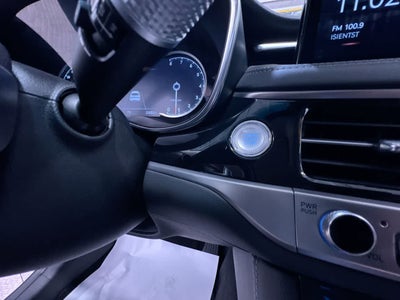 2025 Genesis G70 2.5T