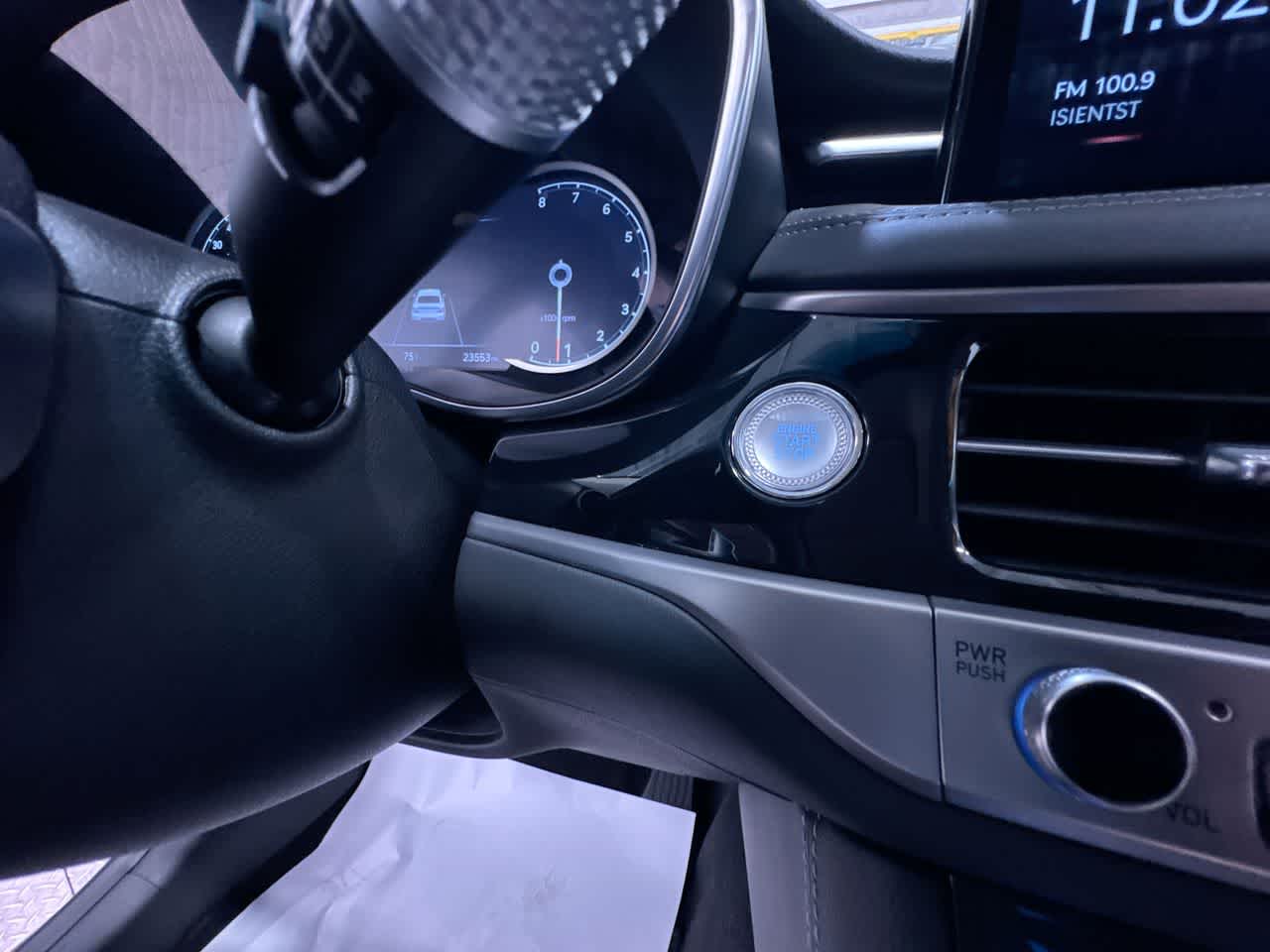 2025 Genesis G70 2.5T