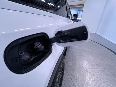 2023 Land Rover Defender S