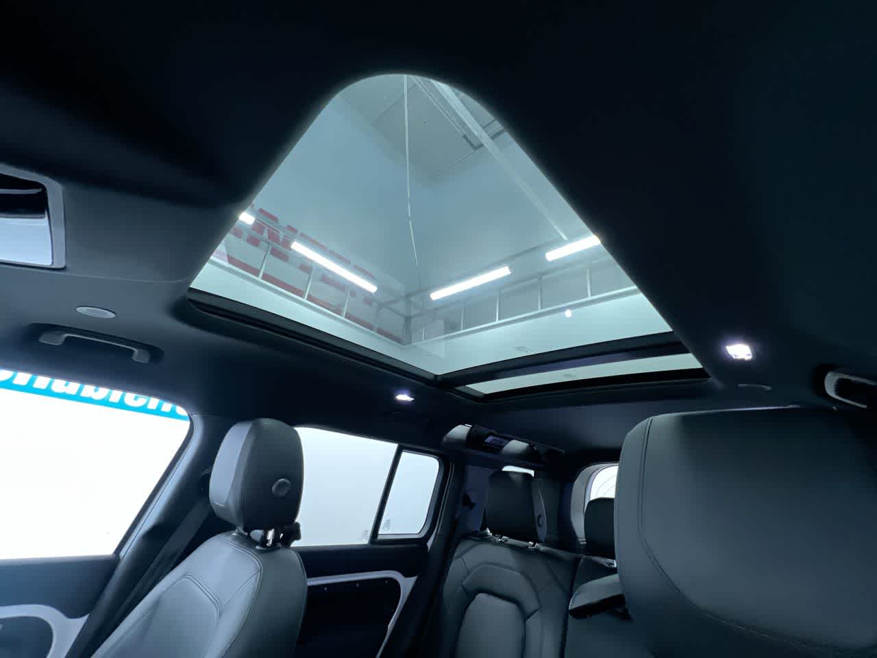 2023 Land Rover Defender S