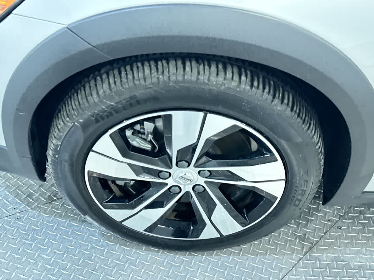 2025 Volvo V60 Cross Country Plus