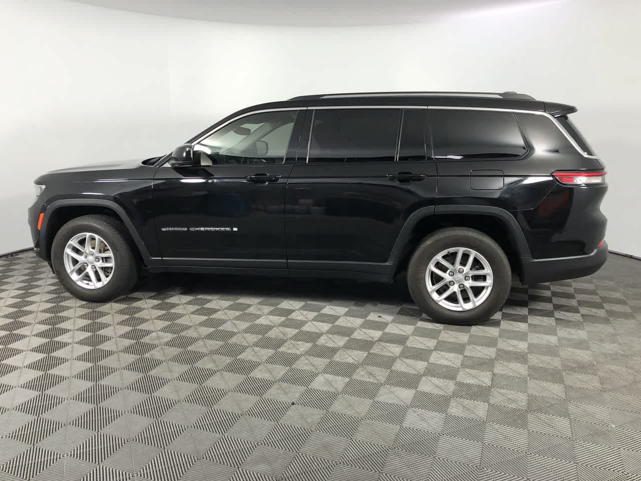 2021 Jeep Grand Cherokee L Laredo