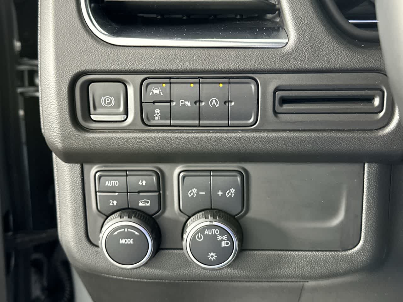 2024 Chevrolet Tahoe LS