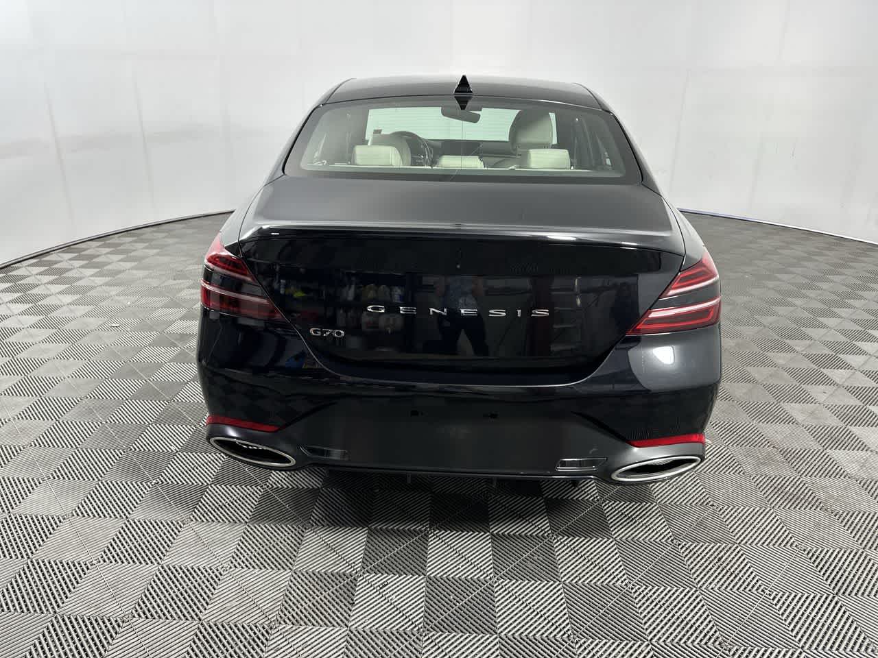2025 Genesis G70 2.5T