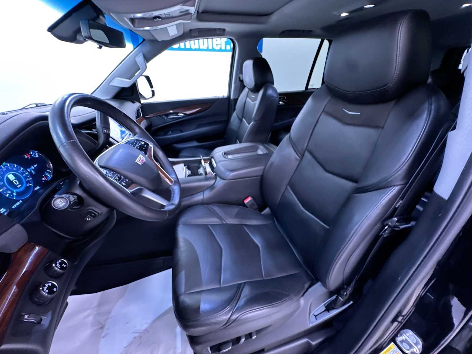 2018 Cadillac Escalade Luxury