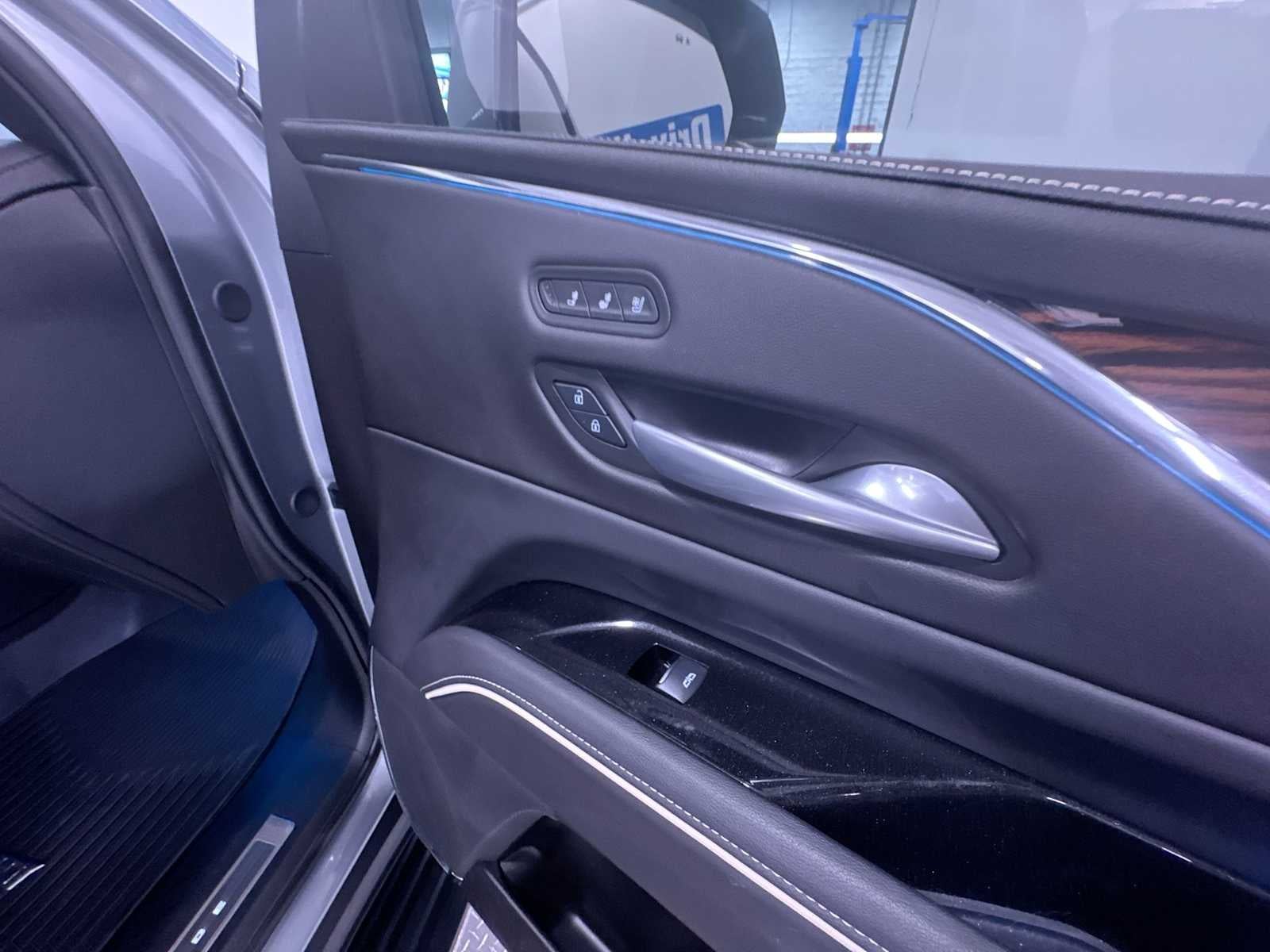 2024 Cadillac Escalade 4WD Premium Luxury