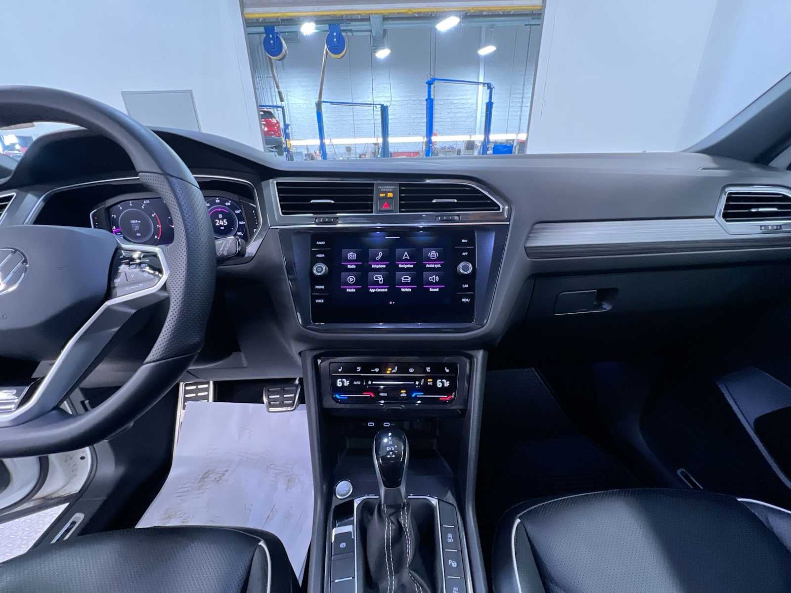 2022 Volkswagen Tiguan SEL R-Line