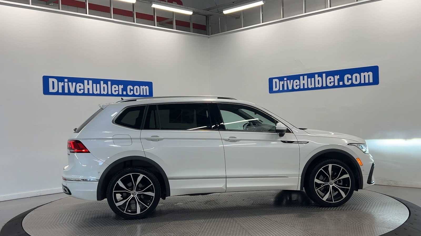 2022 Volkswagen Tiguan SEL R-Line