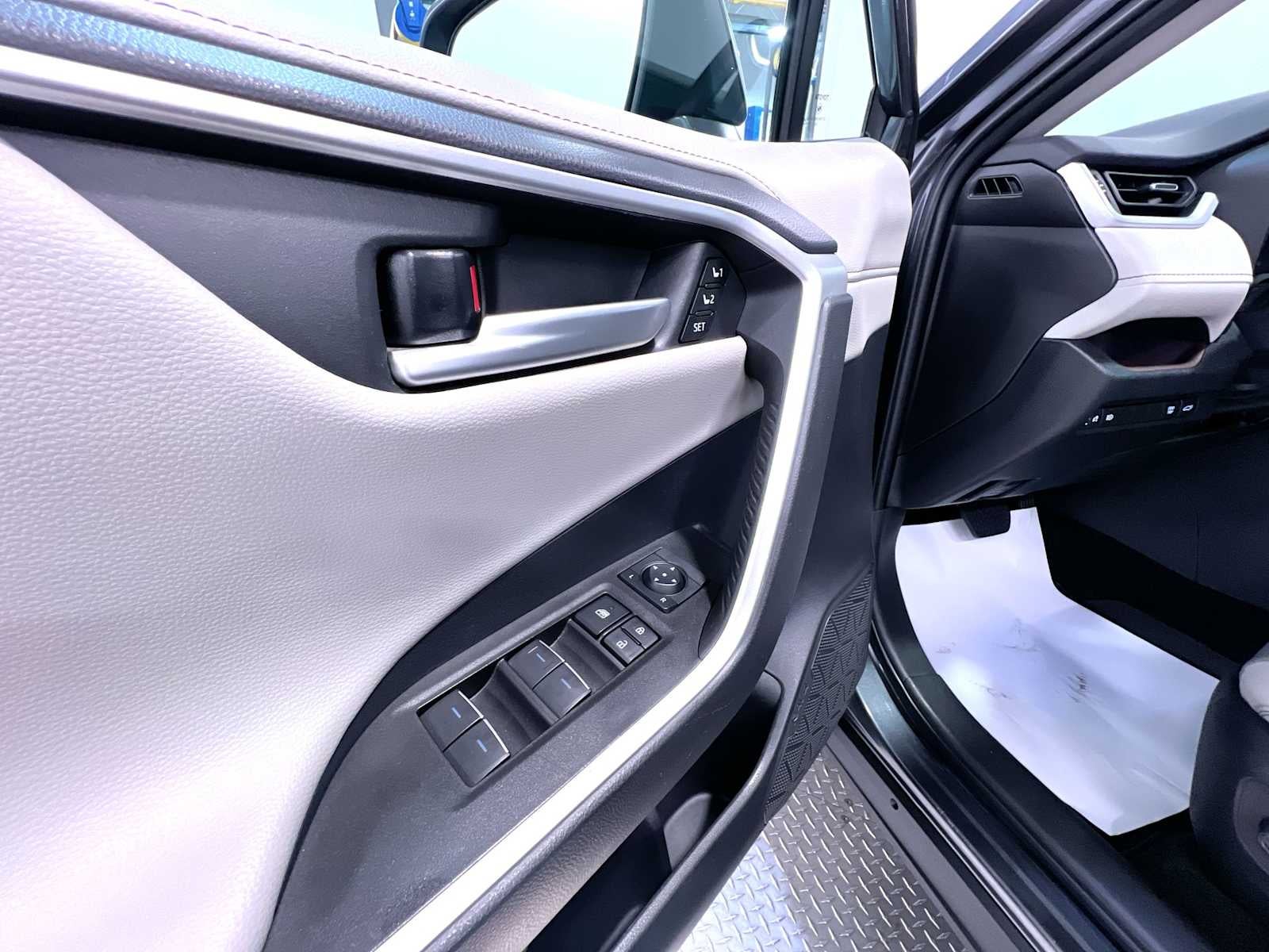 2023 Toyota RAV4 Hybrid Limited
