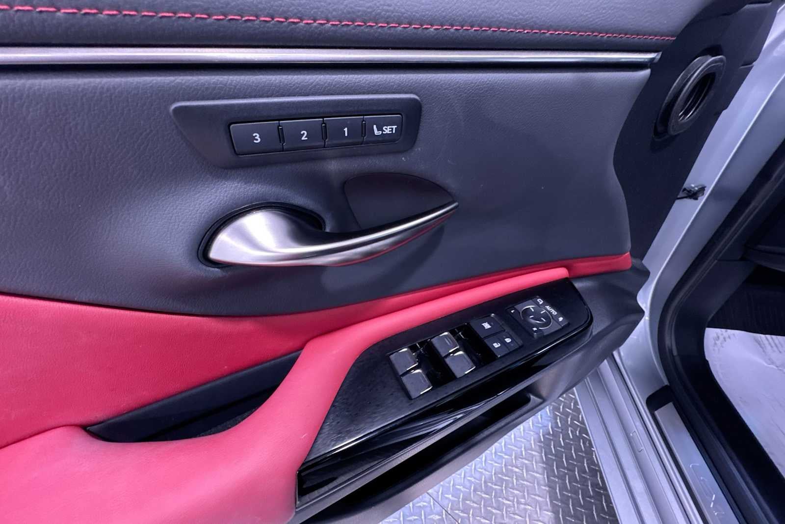 2023 Lexus ES 350 F SPORT Handling