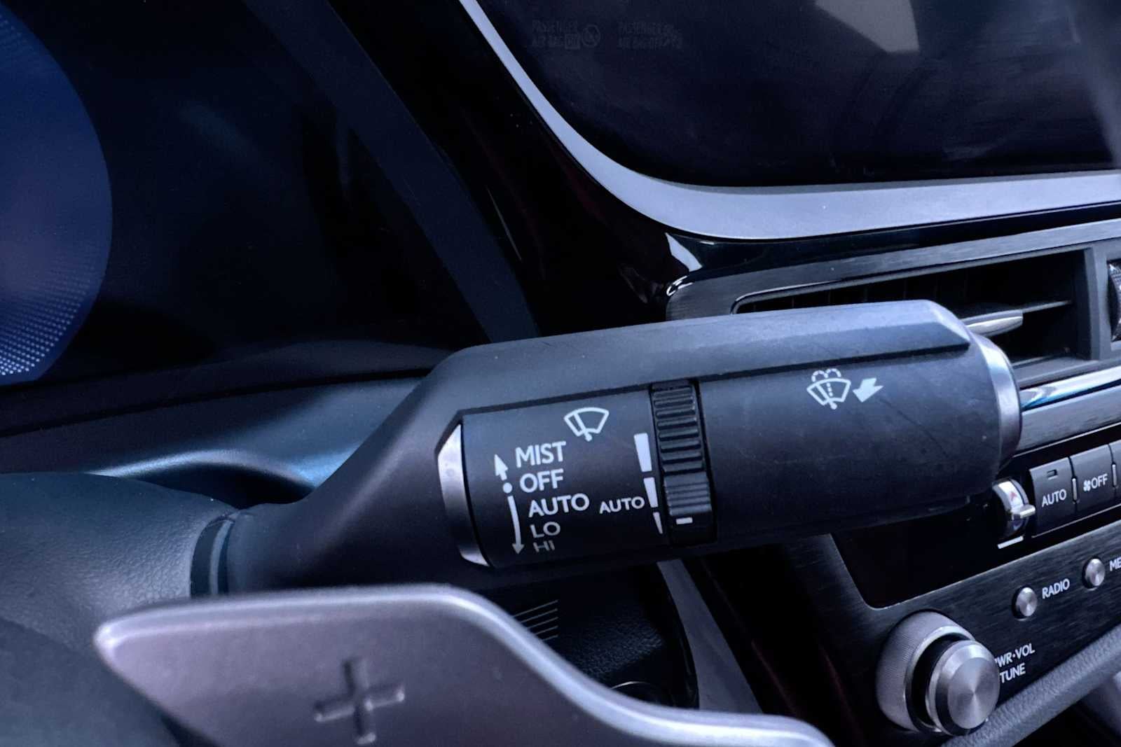 2023 Lexus ES 350 F SPORT Handling