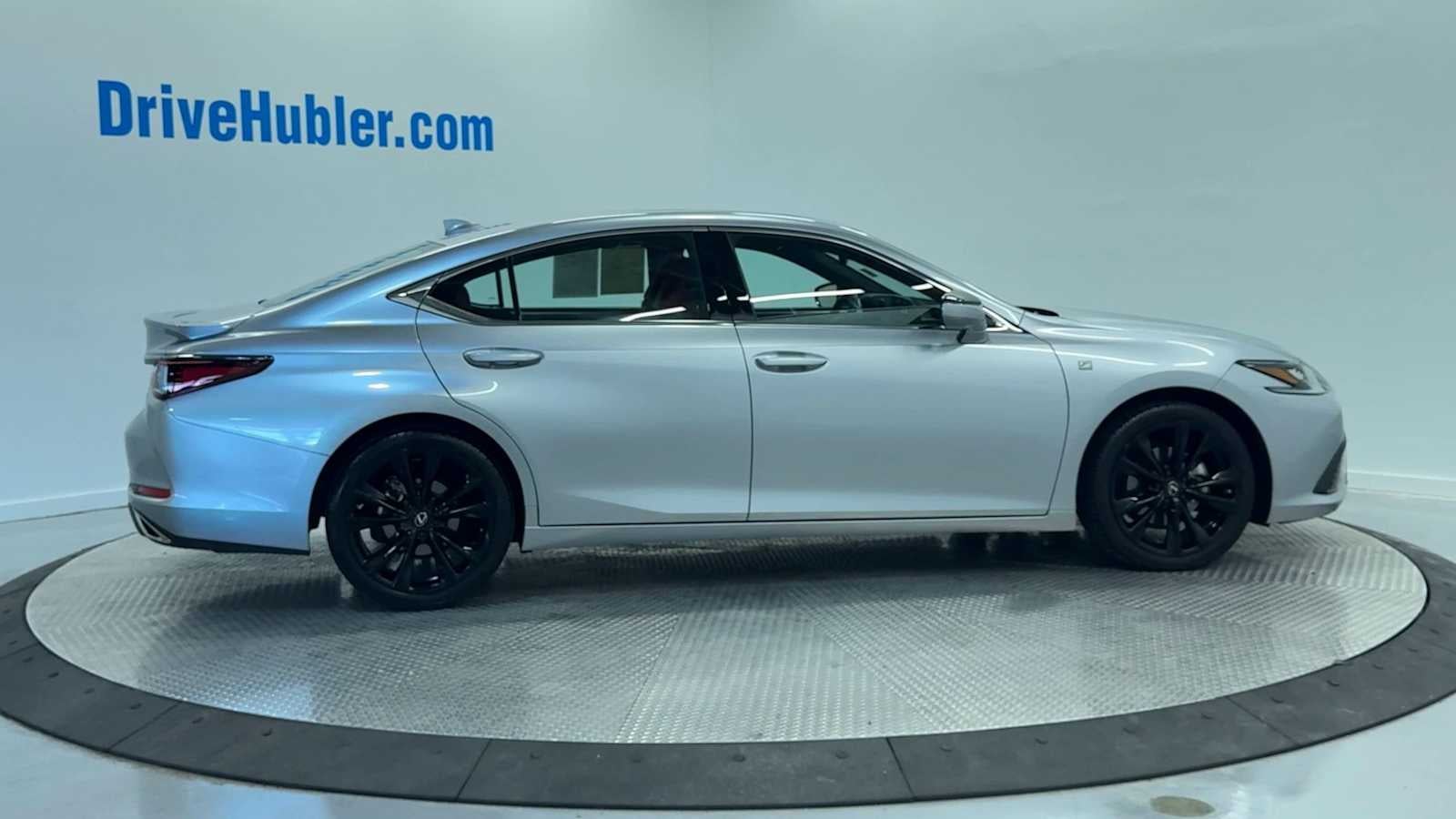 2023 Lexus ES 350 F SPORT Handling