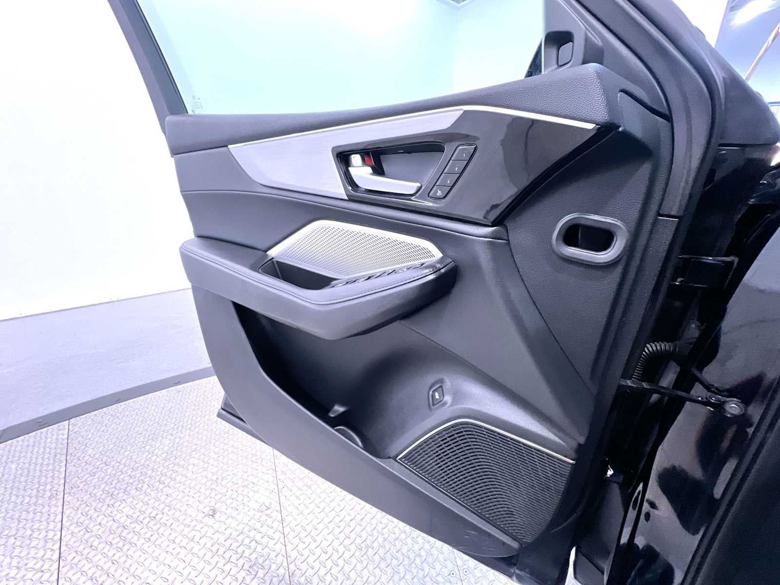 2023 Acura MDX SH-AWD