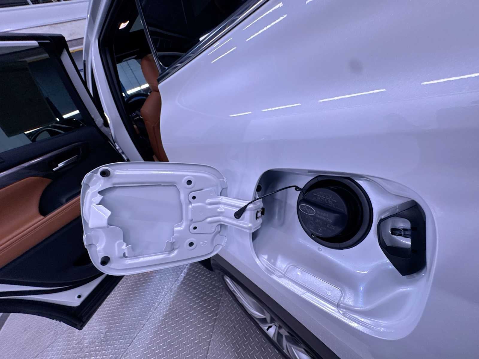 2025 Toyota Highlander Hybrid Platinum