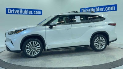 2025 Toyota Highlander Hybrid Platinum