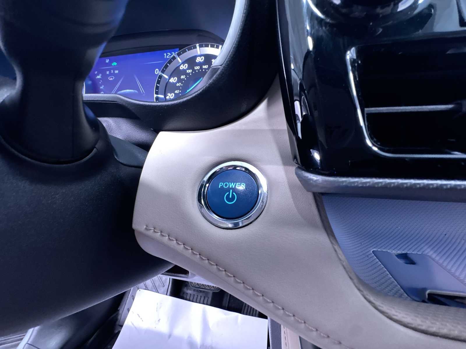 2022 Toyota Highlander Hybrid Platinum