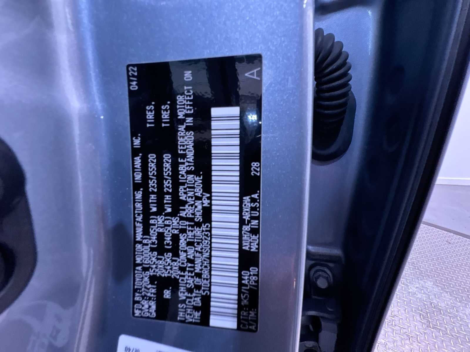 2022 Toyota Highlander Hybrid Platinum