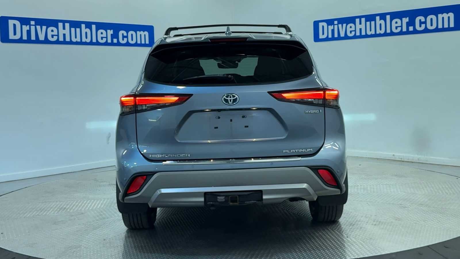 2022 Toyota Highlander Hybrid Platinum