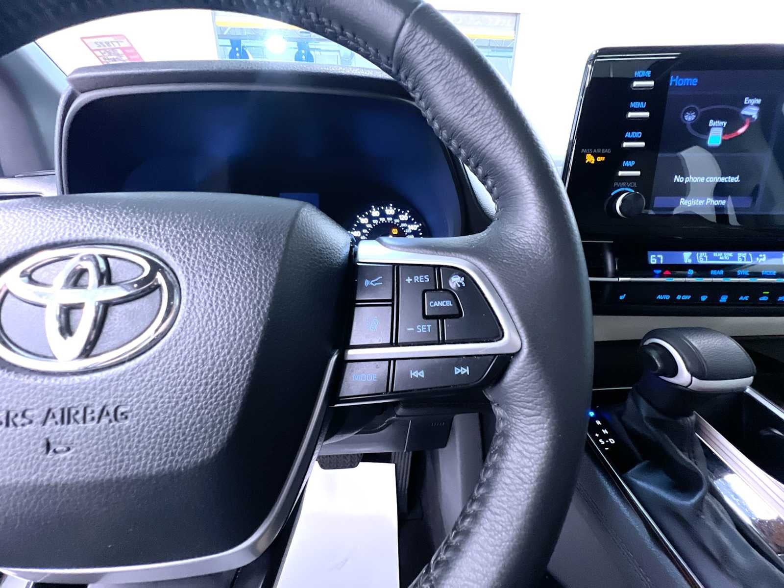 2024 Toyota Sienna XLE