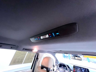 2024 Toyota Sienna XLE