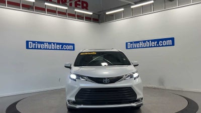 2024 Toyota Sienna XLE