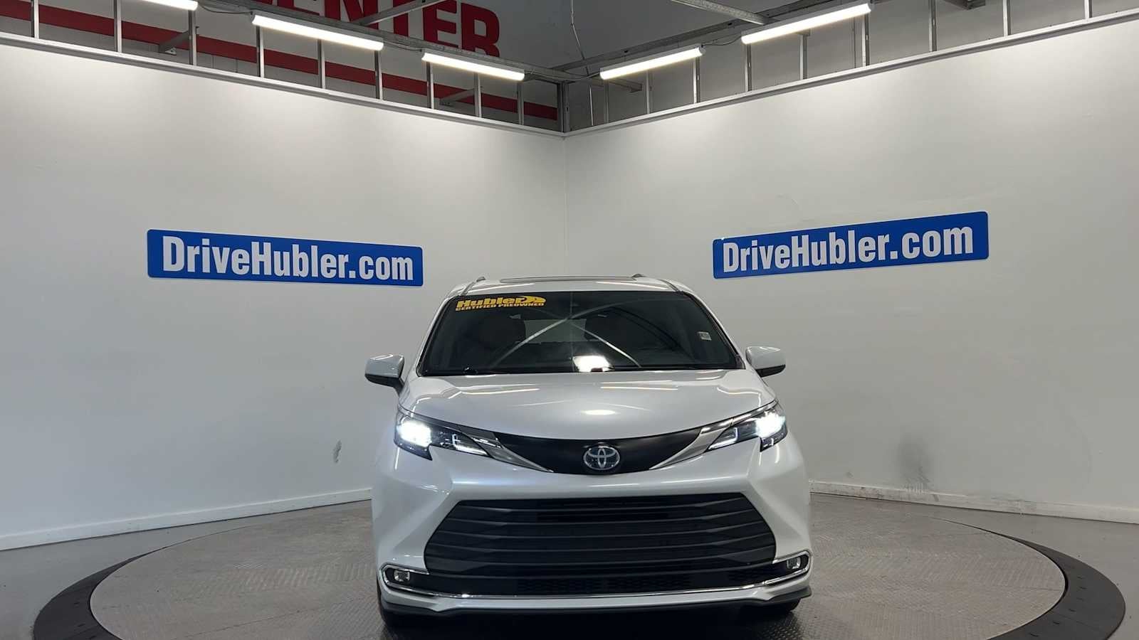 2024 Toyota Sienna XLE