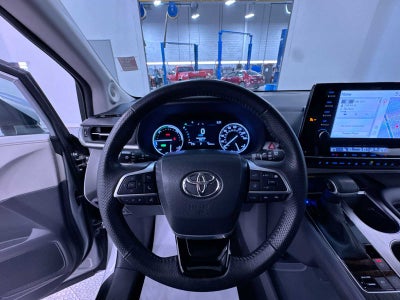 2023 Toyota Sienna Limited