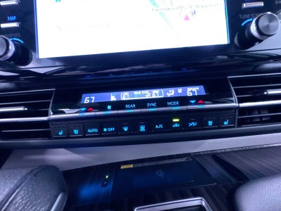 2023 Toyota Sienna Limited