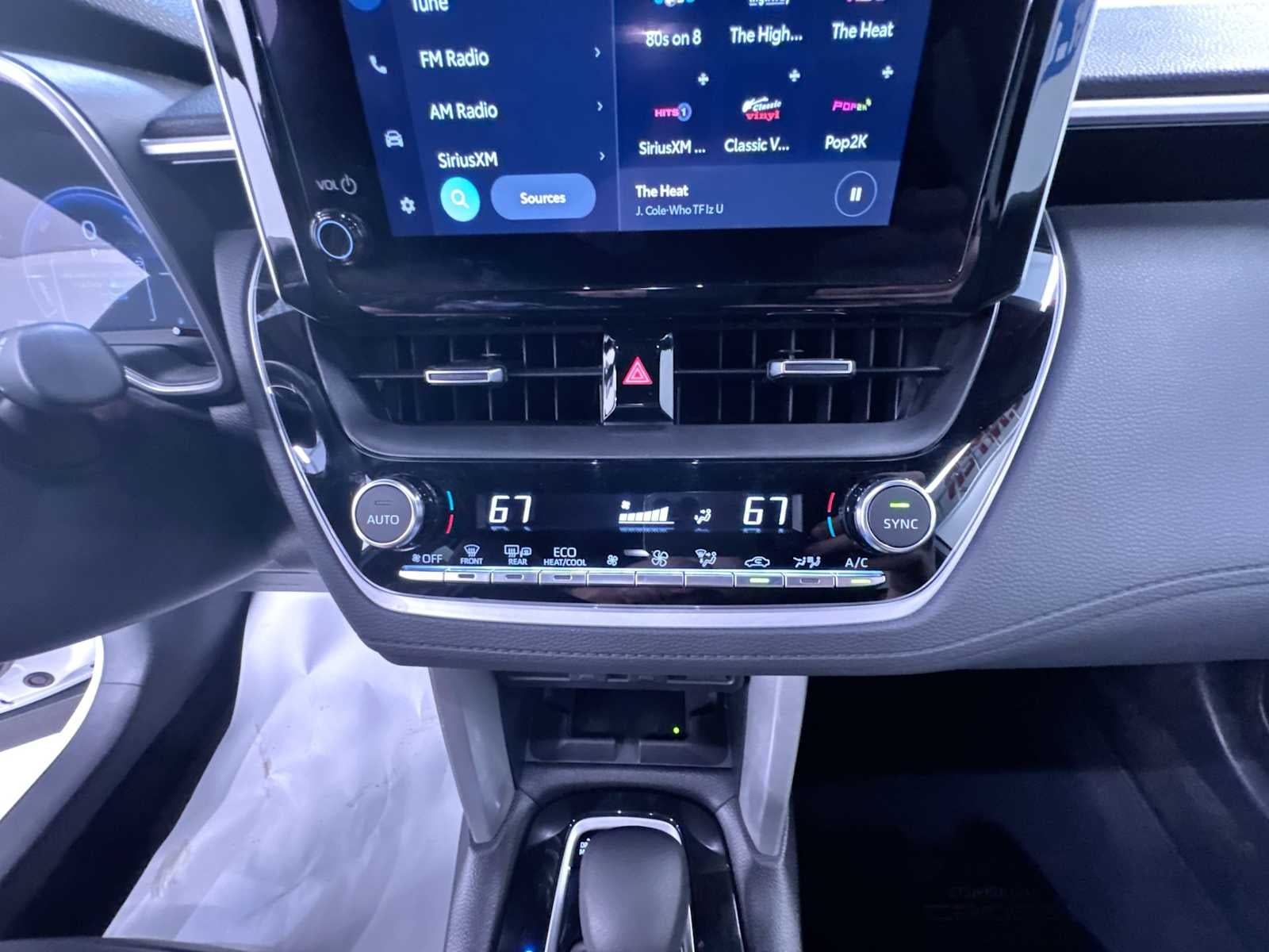 2025 Toyota Corolla Cross Hybrid XSE