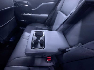 2025 Toyota Crown Signia Limited