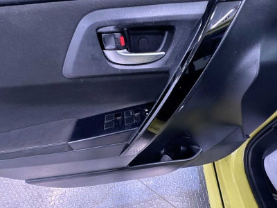 2017 Toyota Corolla iM CVT (Natl)