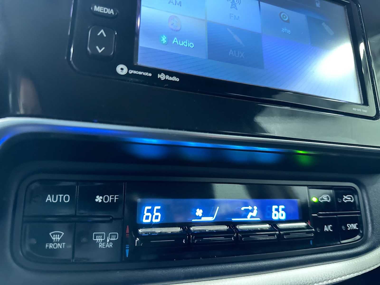 2017 Toyota Corolla iM CVT (Natl)