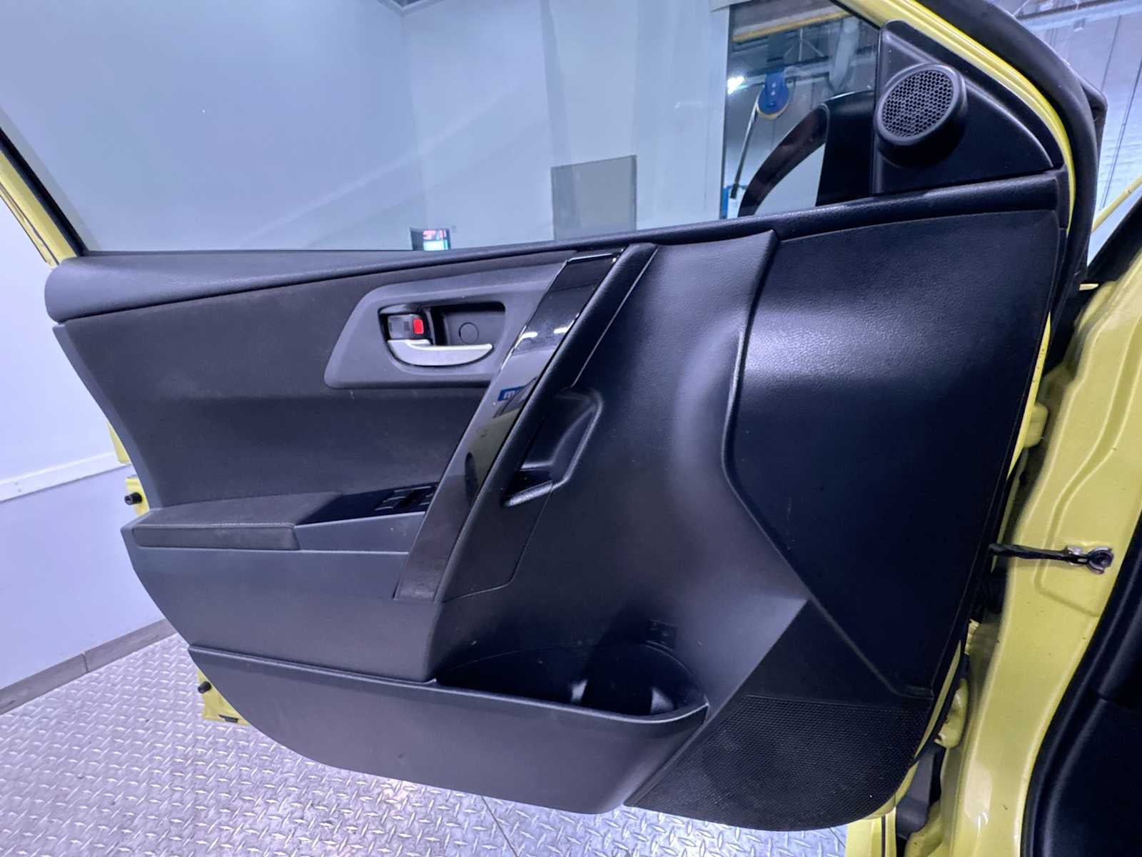 2017 Toyota Corolla iM CVT (Natl)