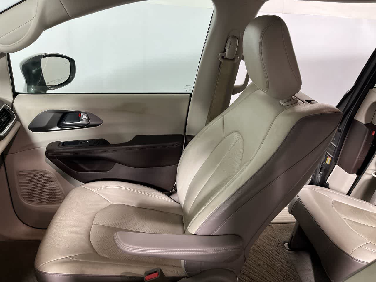 2019 Chrysler Pacifica Touring L Plus