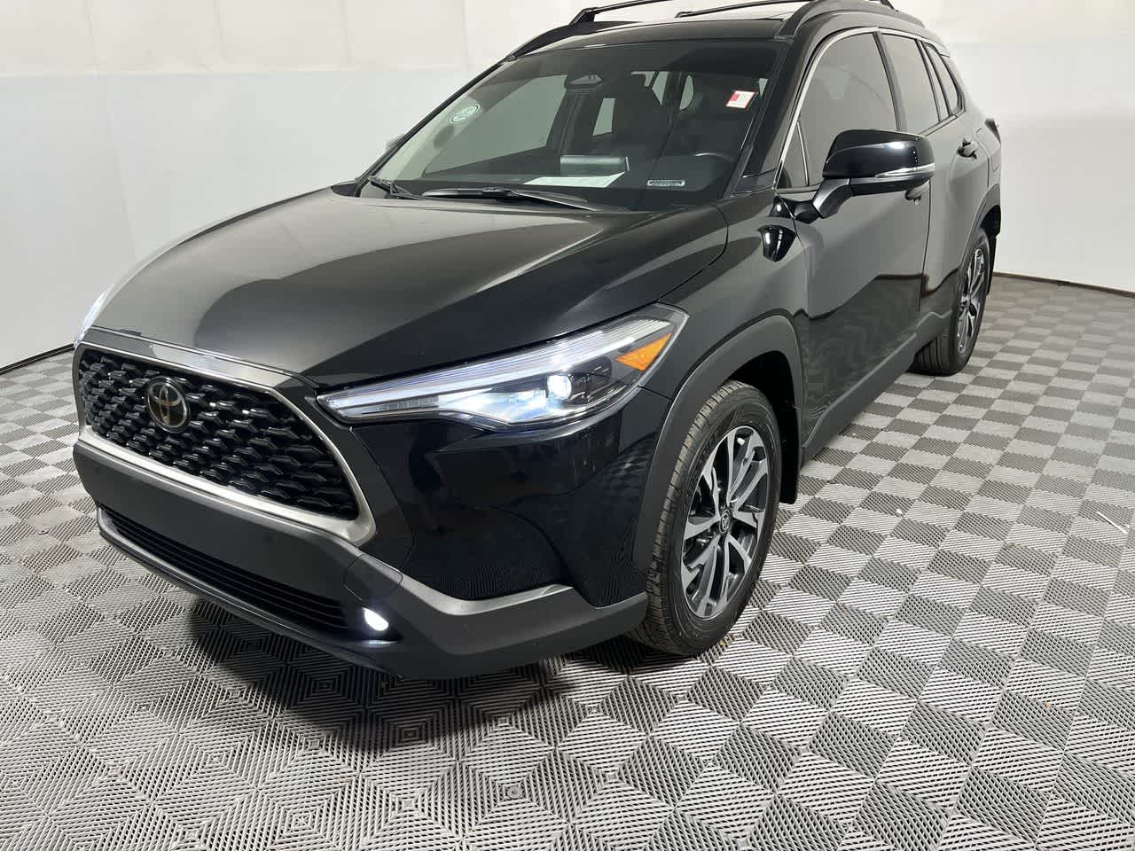 2024 Toyota Corolla Cross XLE