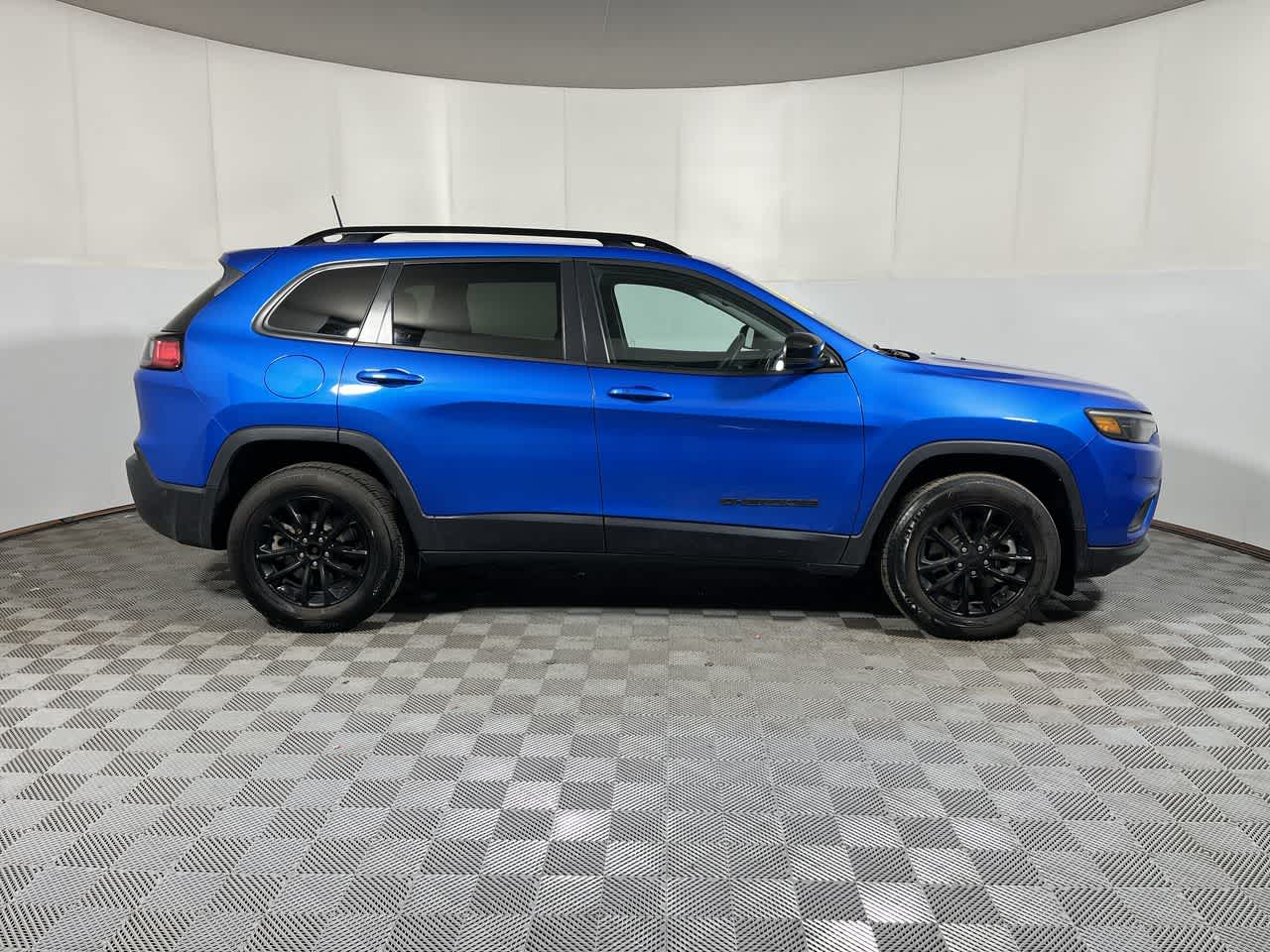 2023 Jeep Cherokee Altitude Lux