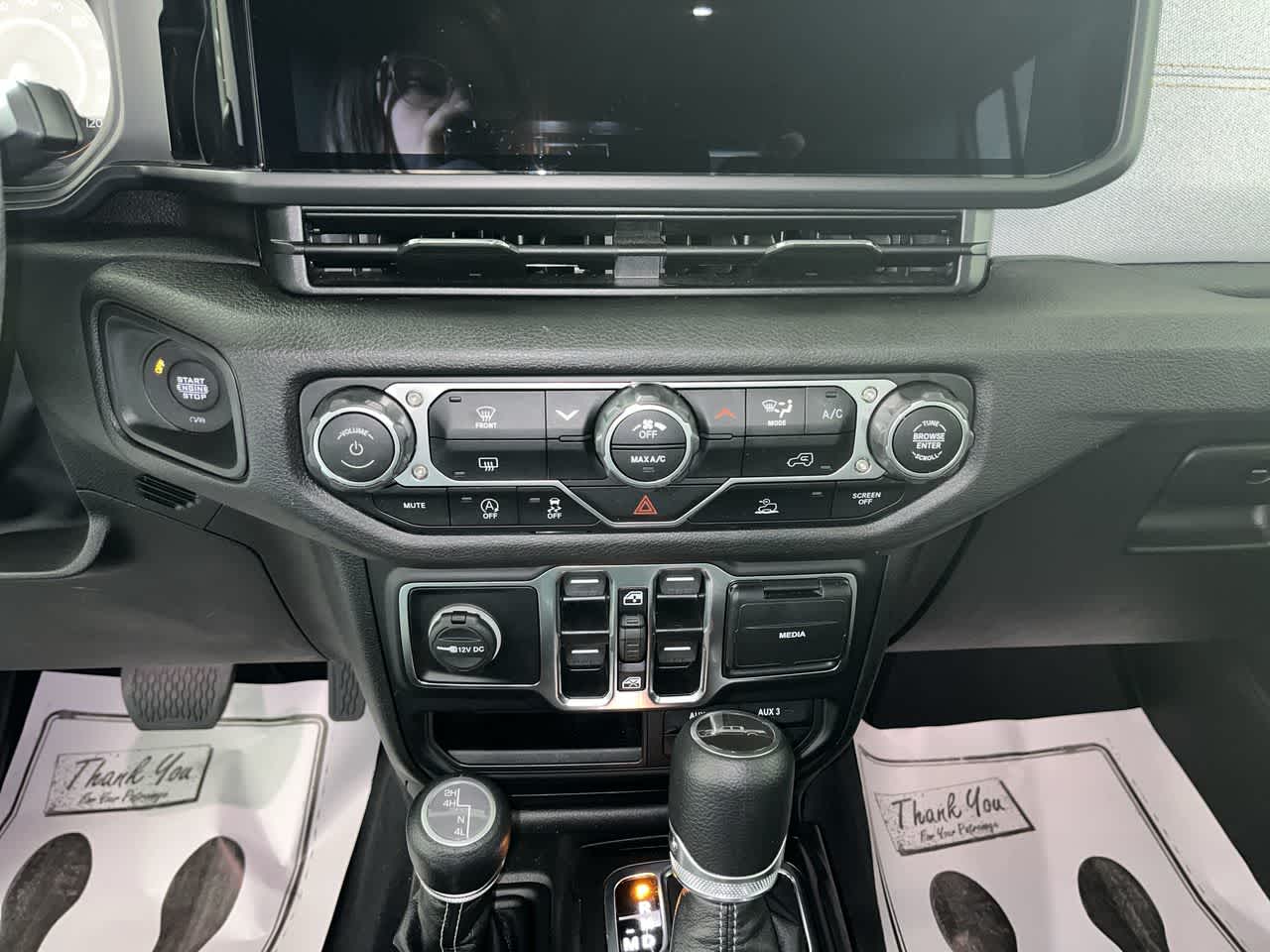 2025 Jeep Gladiator Nighthawk