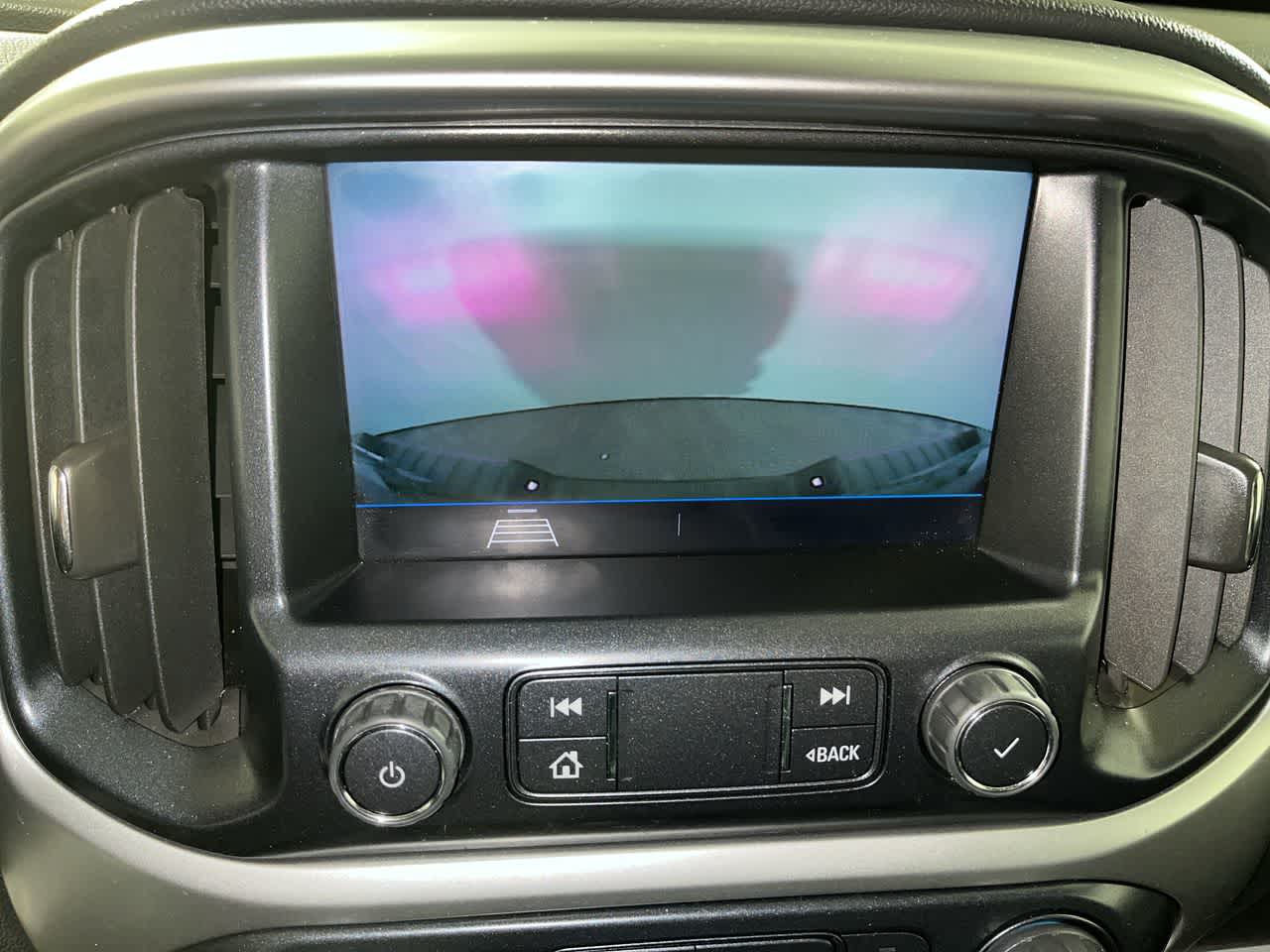 2022 Chevrolet Colorado 2WD LT