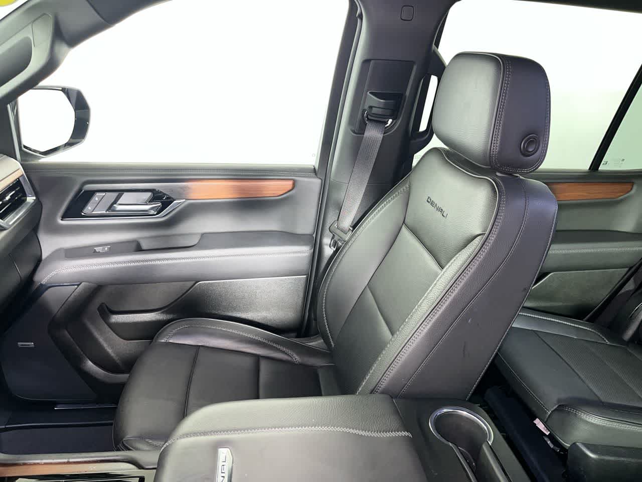 2025 GMC Yukon Denali Denali