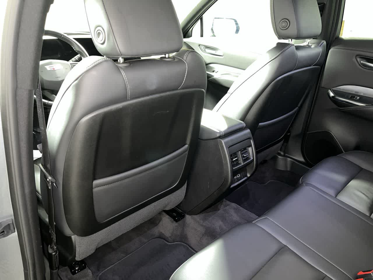 2025 Cadillac XT4 FWD Premium Luxury