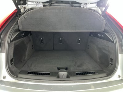 2025 Cadillac XT4 FWD Premium Luxury