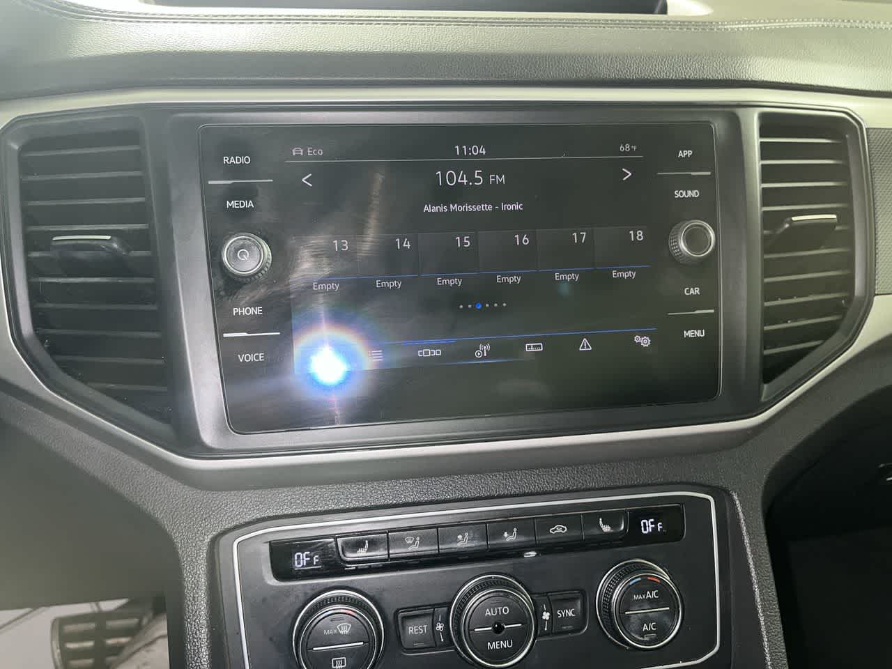 2021 Volkswagen Atlas 3.6L V6 SE w/Technology R-Line