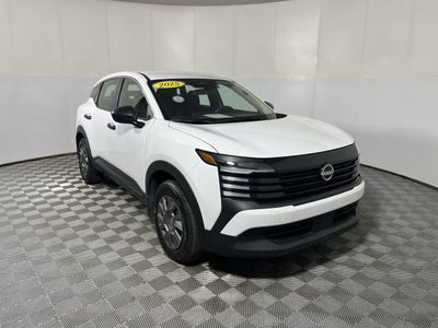 2025 Nissan Kicks S