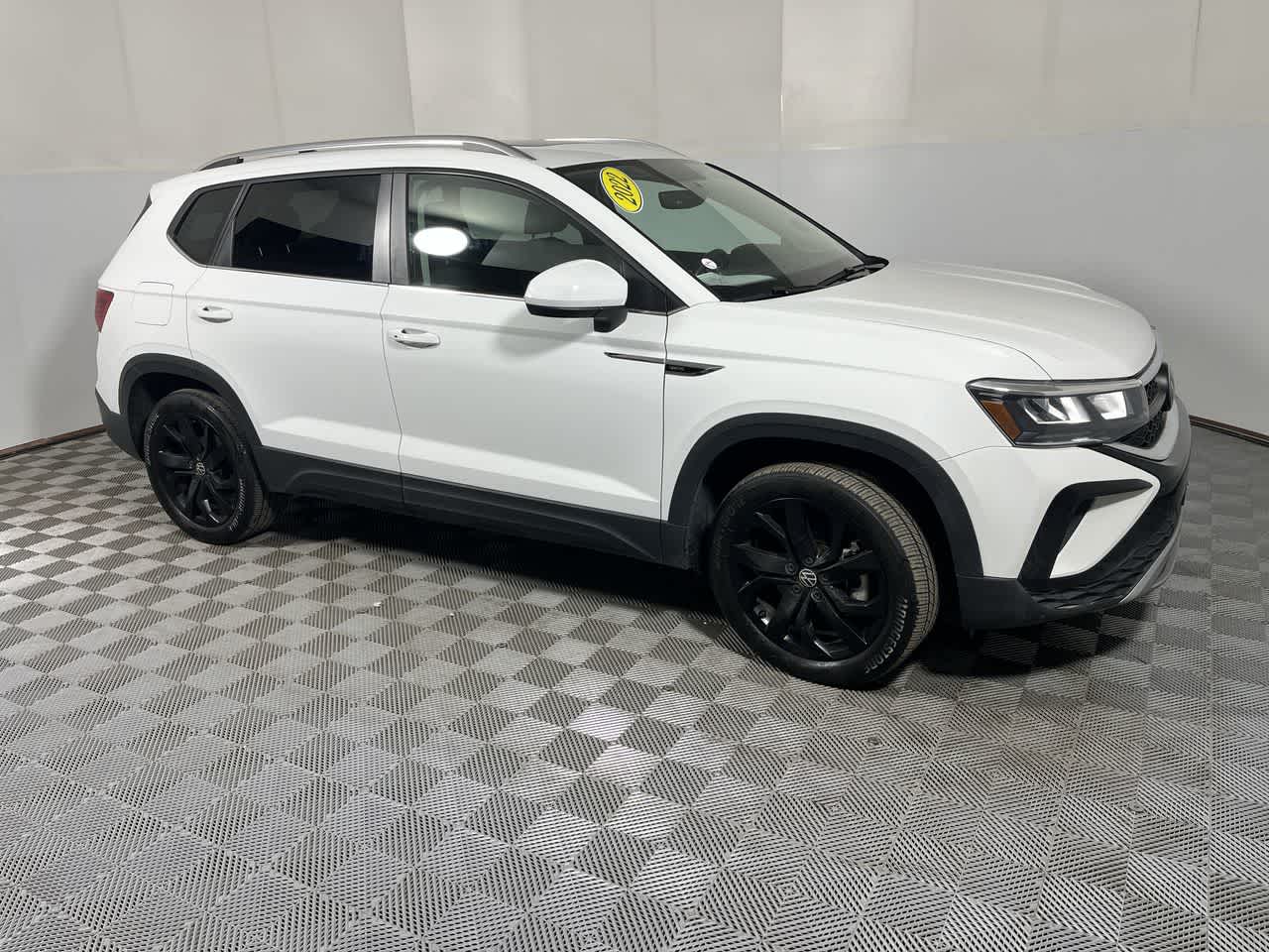 2022 Volkswagen Taos SE