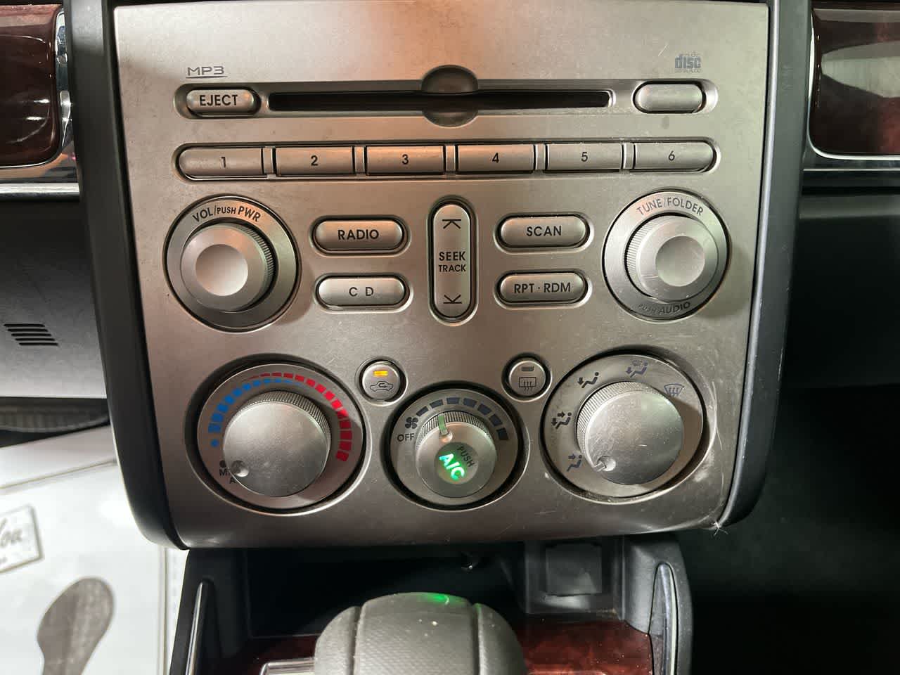 2011 Mitsubishi Galant ES