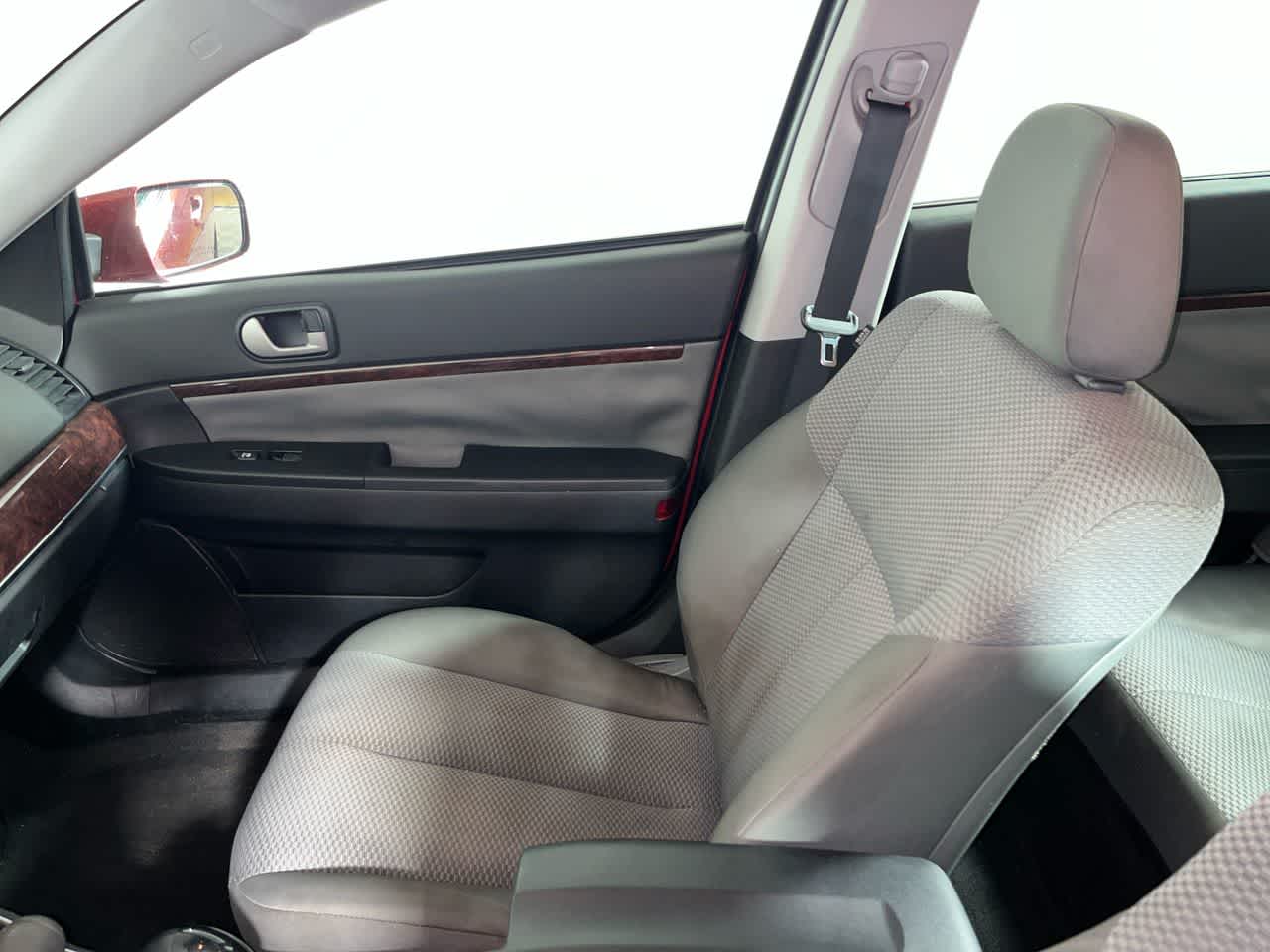 2011 Mitsubishi Galant ES