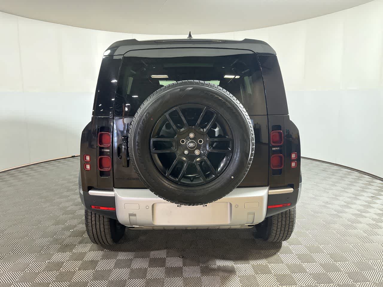 2025 Land Rover Defender S