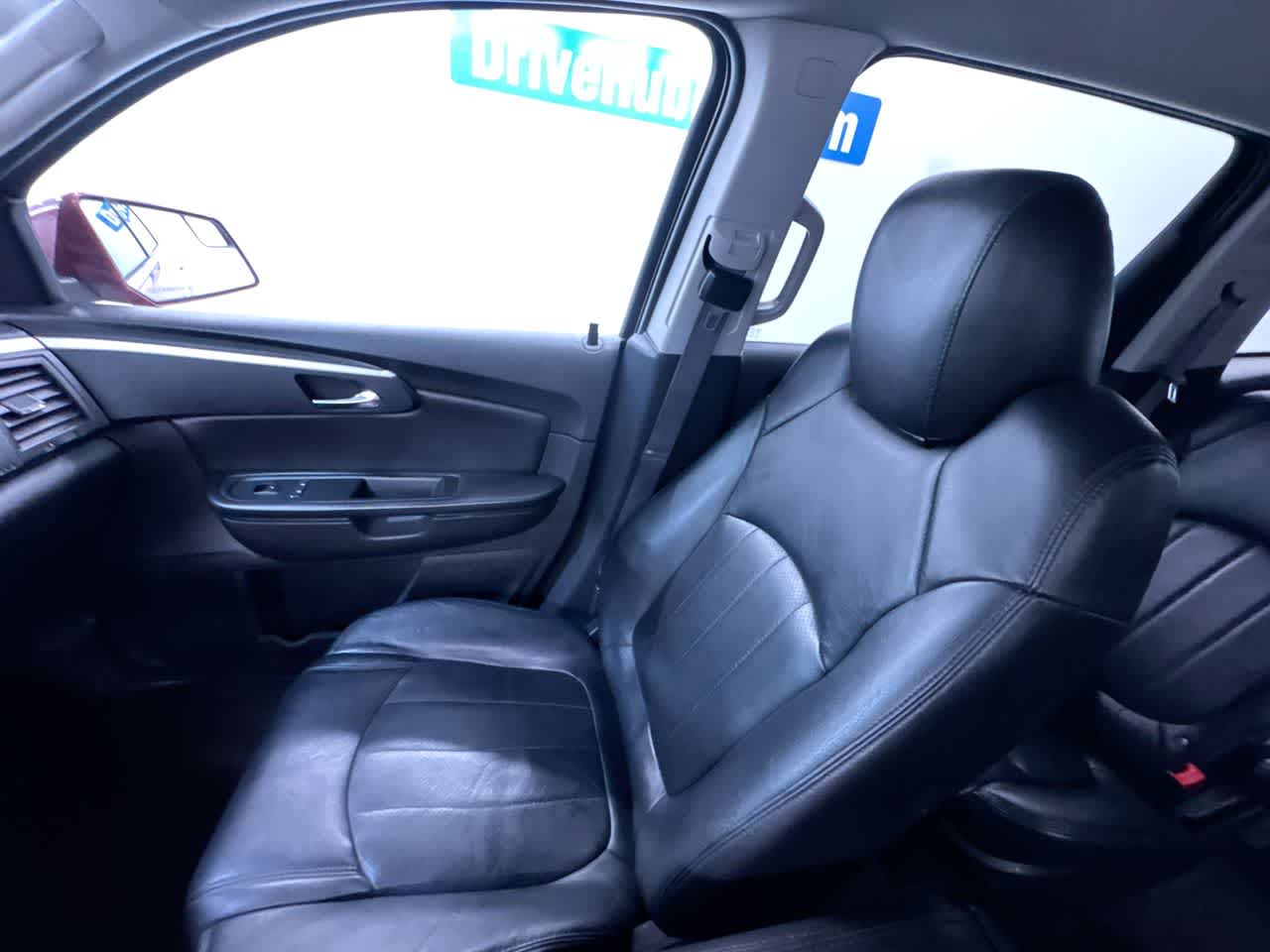 2011 Chevrolet Traverse LT w/1LT