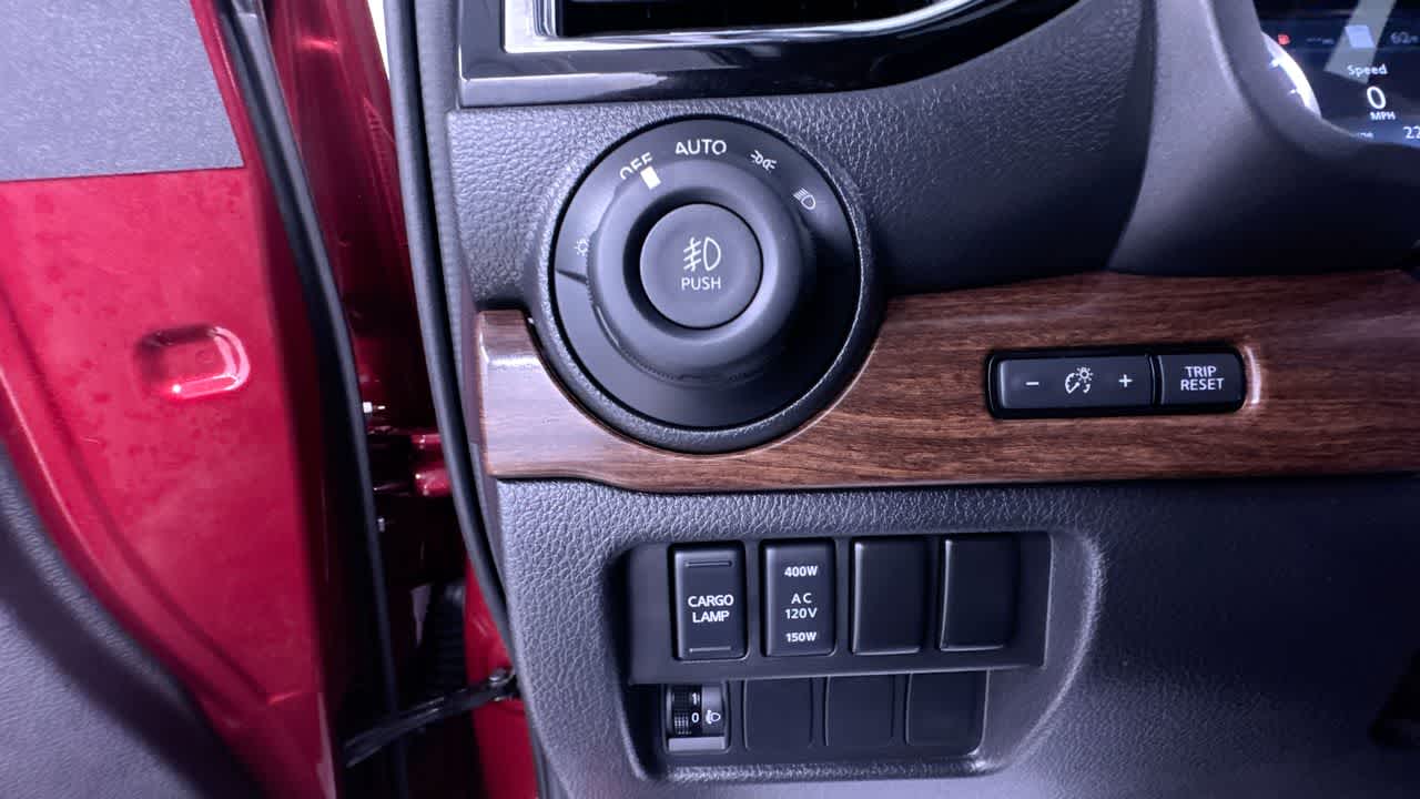 2024 Nissan Titan Platinum Reserve