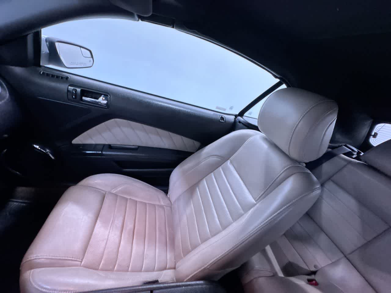 2014 Ford Mustang V6 Premium